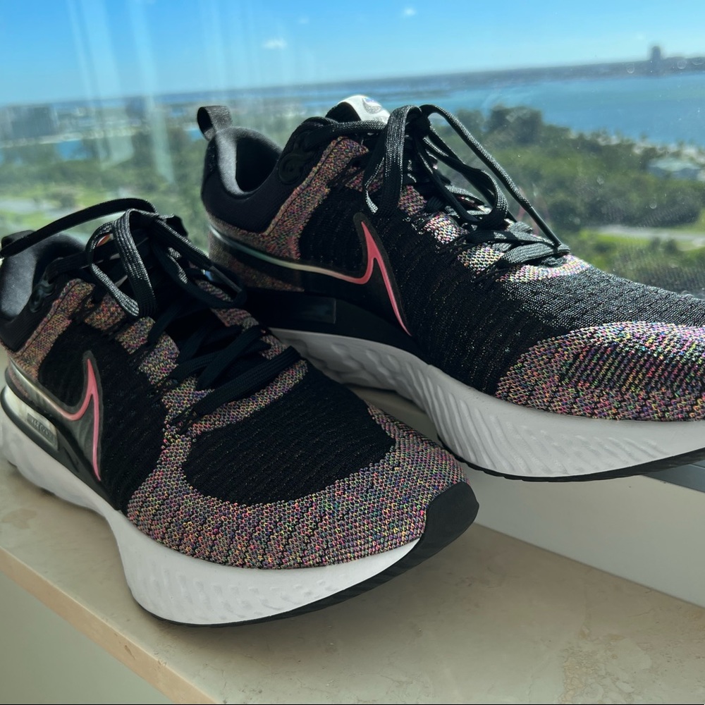 NWOT Nike React Infinity Run Flyknit 2 'Be True'